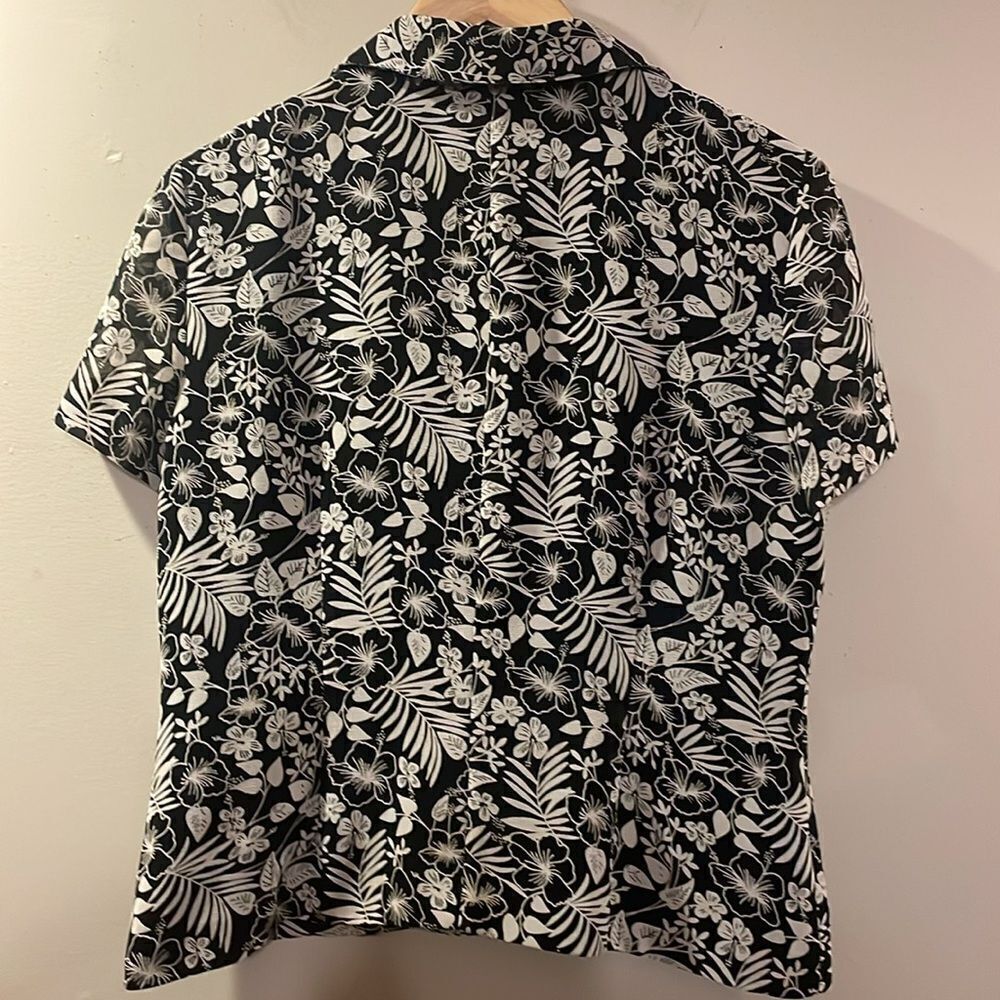 Talbots Top  - Picture 6 of 9